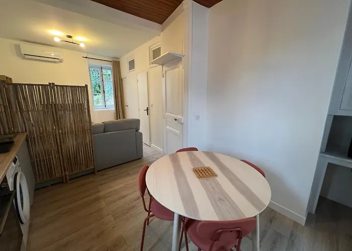 Le Russel - 1 - Halles Лурд