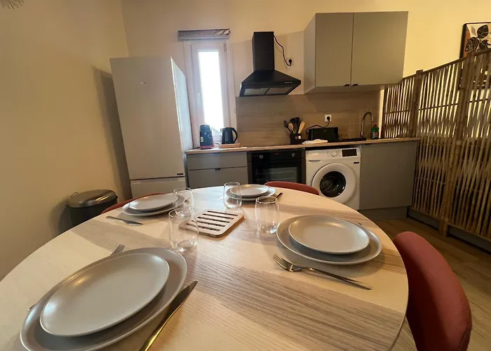 Le Russel - 1 - Halles Лурд